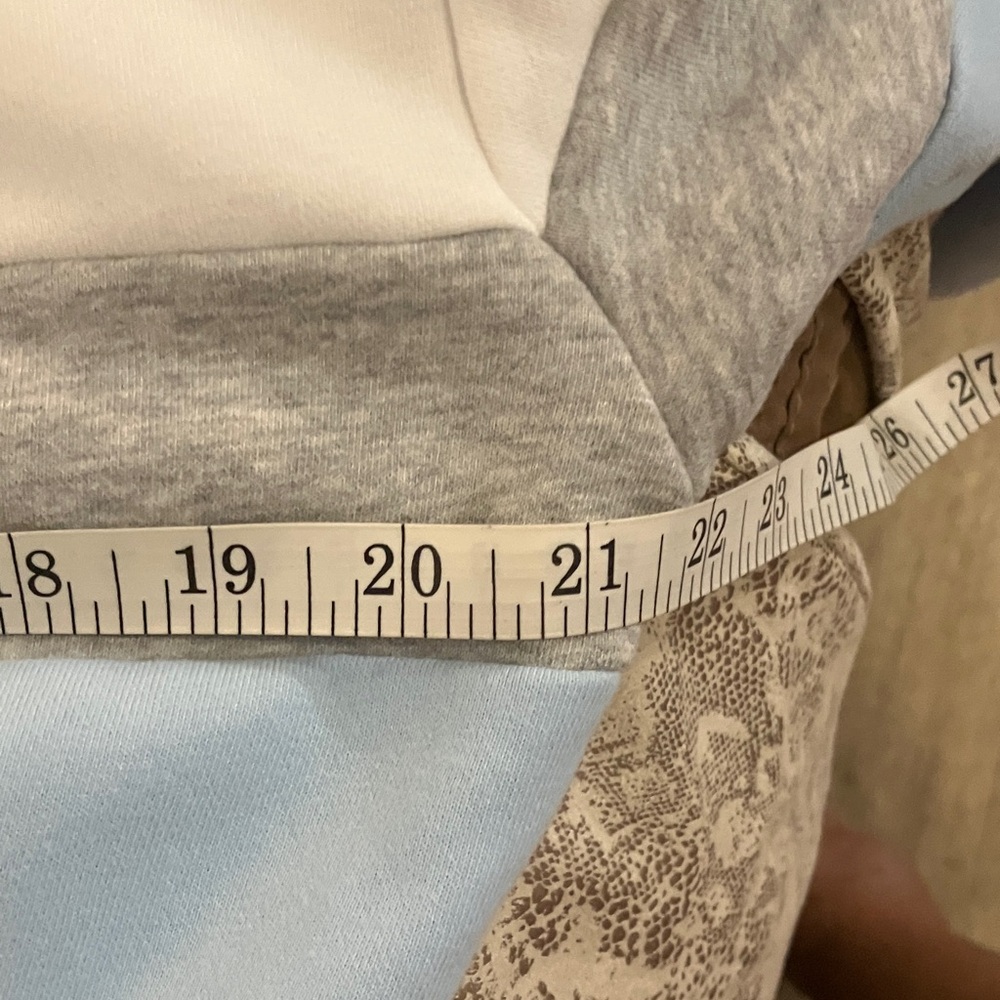 Women's Colorblock Hoodie - White, Gray, and Blue - Picture 6 of 6